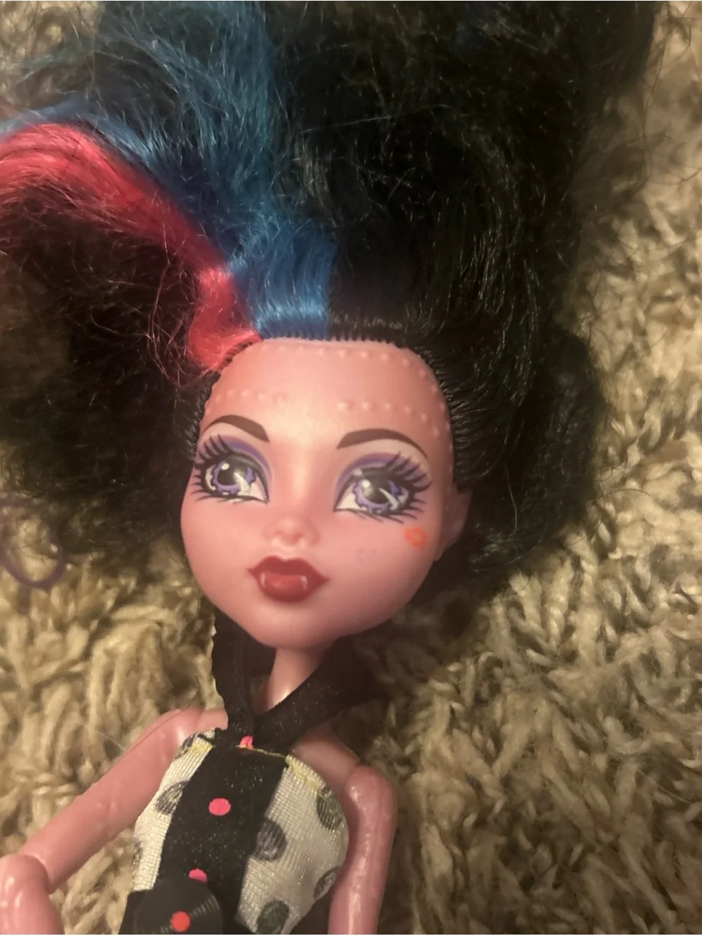 Monster High Draculaura Emoji Doll.